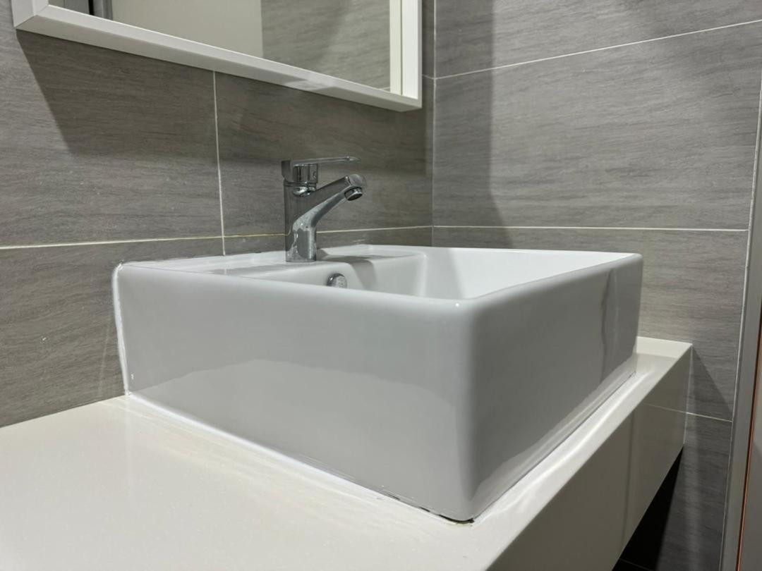 Apartment Trion Kl, Jalan Chan Sow Lin, By One Kuala Lumpur