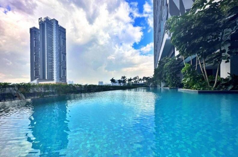 Trion Kl, Jalan Chan Sow Lin, By One